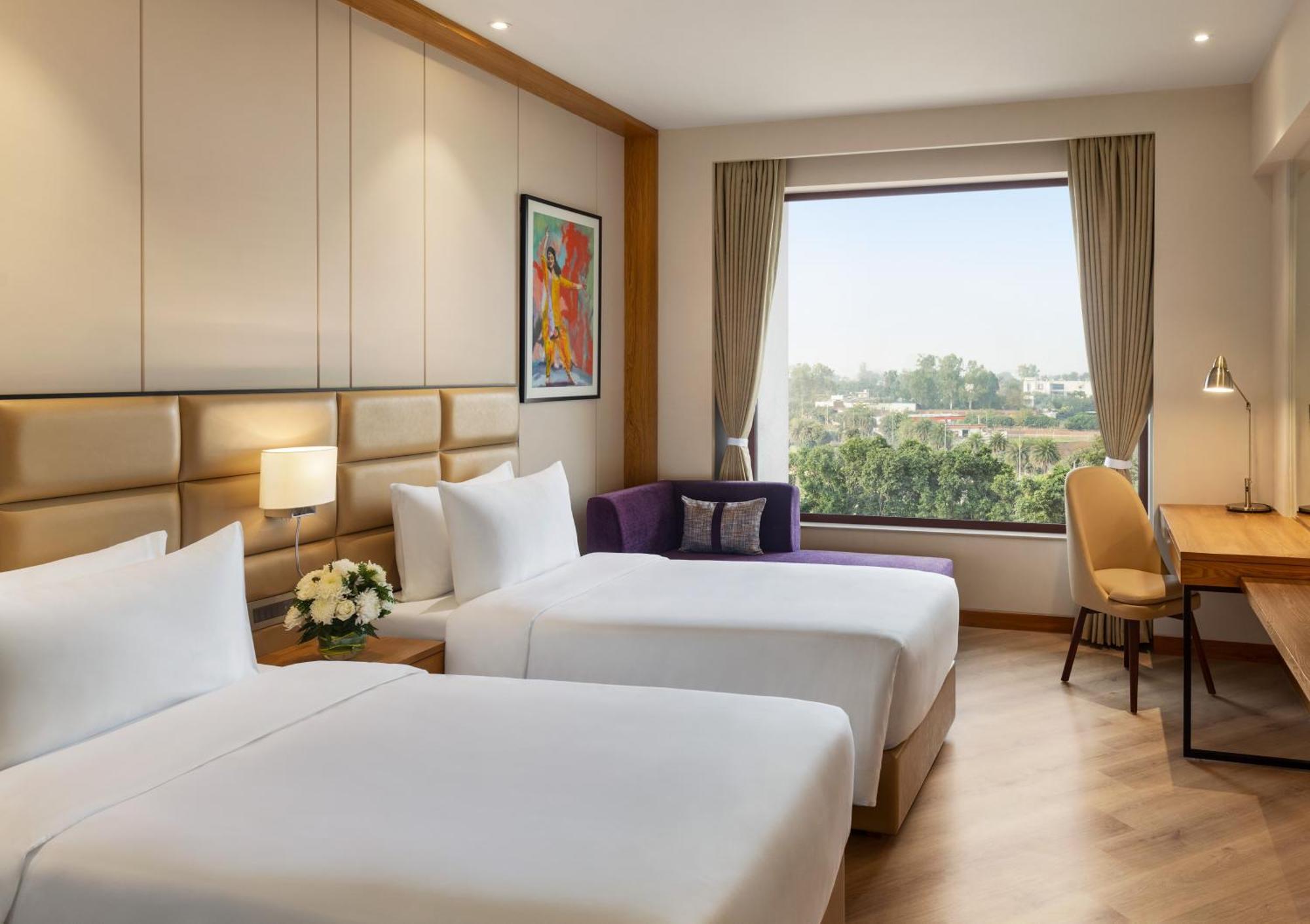 Ramada Encore By Wyndham Amritsar Airport Exteriér fotografie
