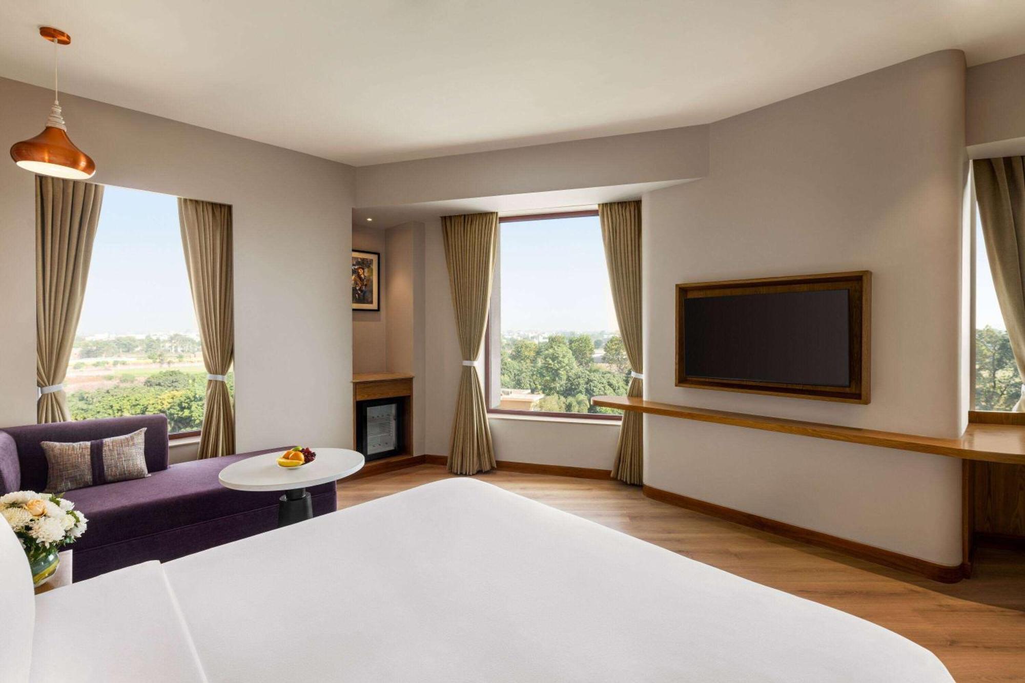 Ramada Encore By Wyndham Amritsar Airport Exteriér fotografie