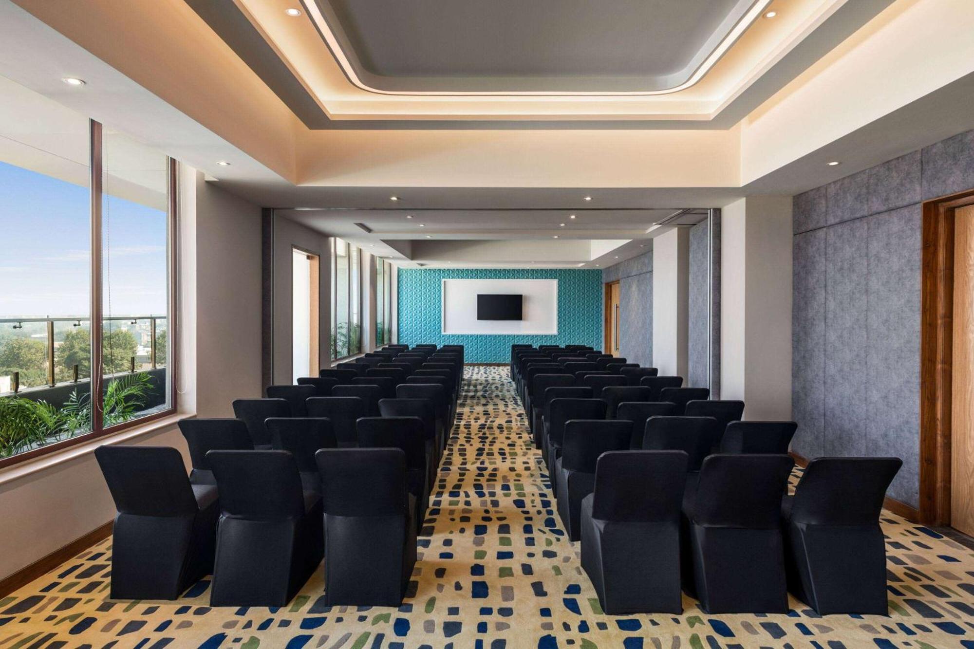 Ramada Encore By Wyndham Amritsar Airport Exteriér fotografie